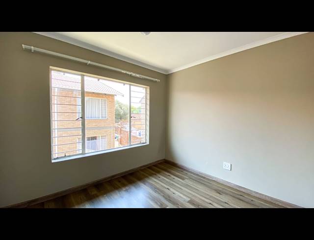 2 BEDROOM SECTIONAL TITLE FOR SALE IN KENLEAF